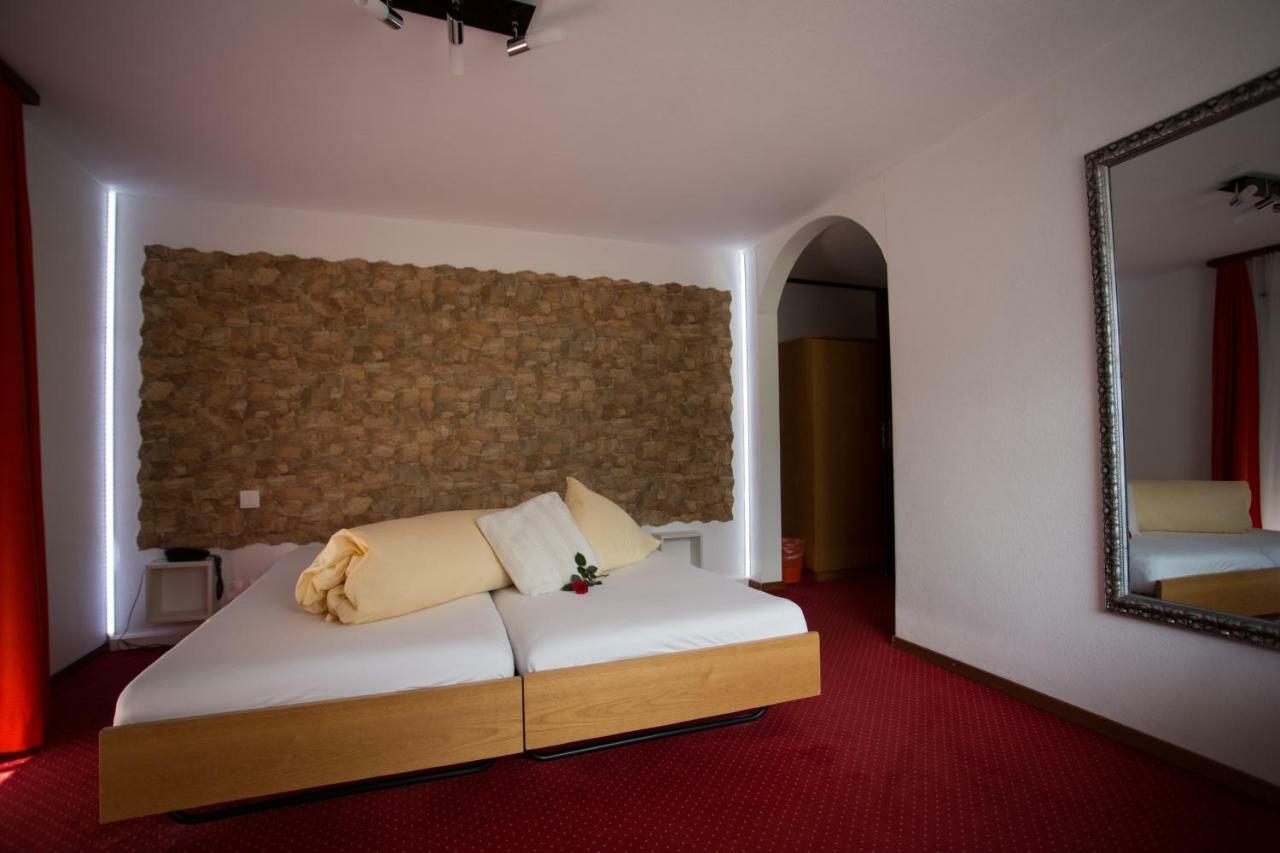 Hotel Eden Grachen Ngoại thất bức ảnh